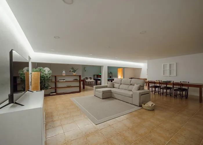 Feira - Hello Villa Santa Maria da Feira